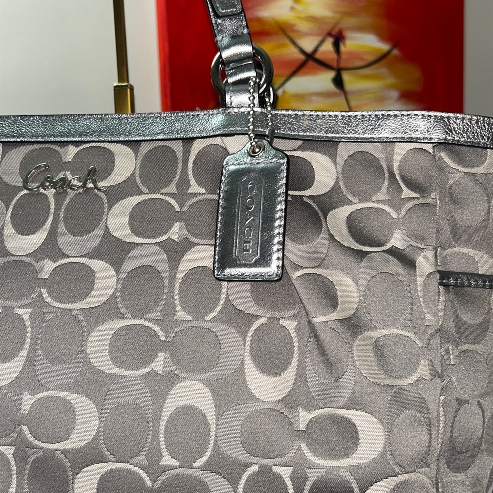 Coach Gallery Signature Metallic Gray Jacquard Tote 14”x 10.25”x 4.25” 2011 NWOT - Picture 4 of 8
